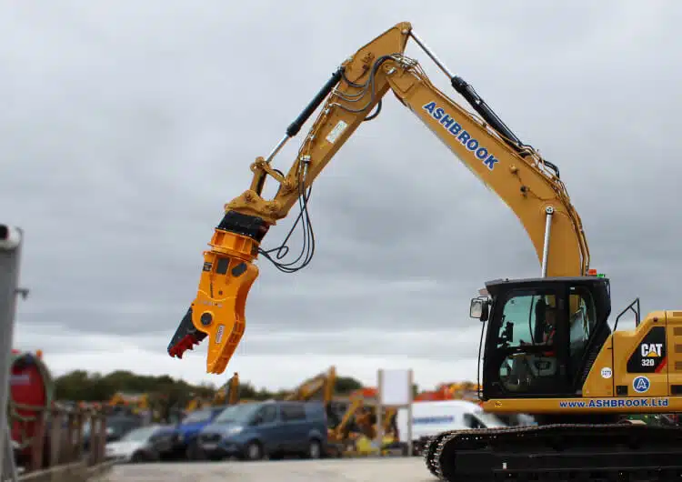EXCAVATOR ATTACHMENTS